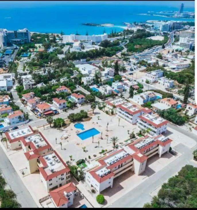 Nissi 3 Pool View 2 Bedroom With Large Veranda Apartment Agia Napa